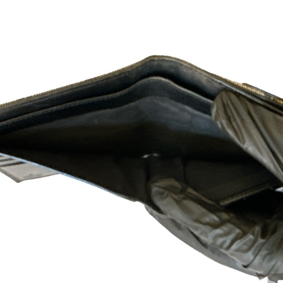 Authentic Gucci Monogram Double Sided  Bifold Wallet - Picture 10 of 10